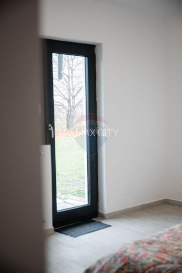 Casă / Vilă cu 5 camere de vânzare - 16