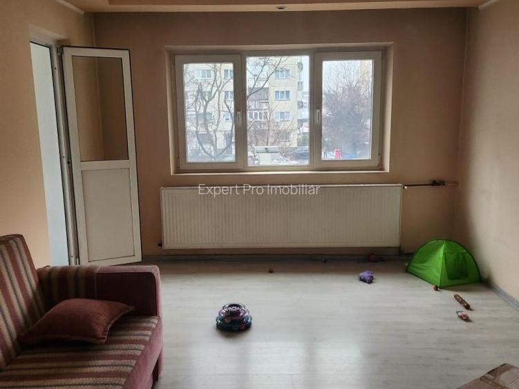 Militari Uverturii -Aragonitului bloc 1985 et.1 decomandat 2 bai Liber - 2