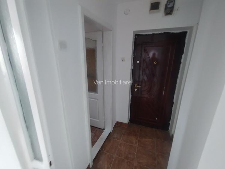 Apartament 2 camere, etaj 1, Bd. Decebal – poziție excelentă - 4