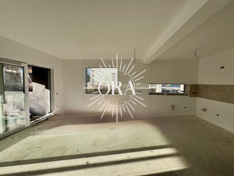 CASA INDIVIDUALĂ  DE VANZARE IN CHINTENI CU TEREN DE 700 MP  - 2