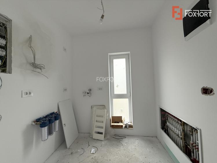 Duplex cu 4 camere de vanzare in Sacalaz, zona Exterior Nord - 13