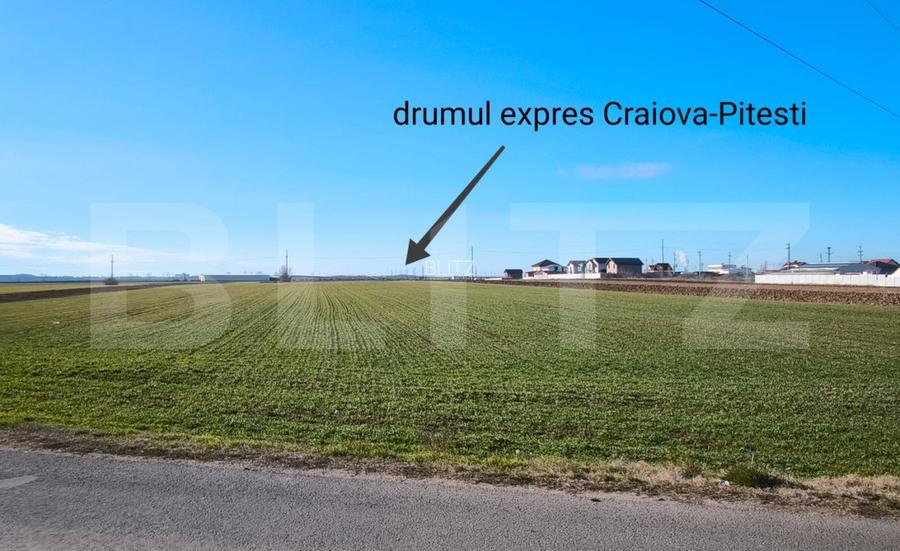 Teren intravilan stradal, 6650 mp, zona Ghercesti - 2