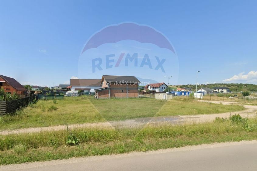 Teren intravilan cu dublu front stradal I Poiana Craitelor I Bod - 6