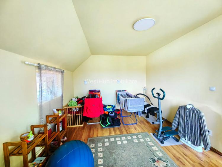 Casa Inedita , 300 mp utili, P+M,  5 bai, 6 dormitoare , 1975 mp teren,  Sacalaz - 7