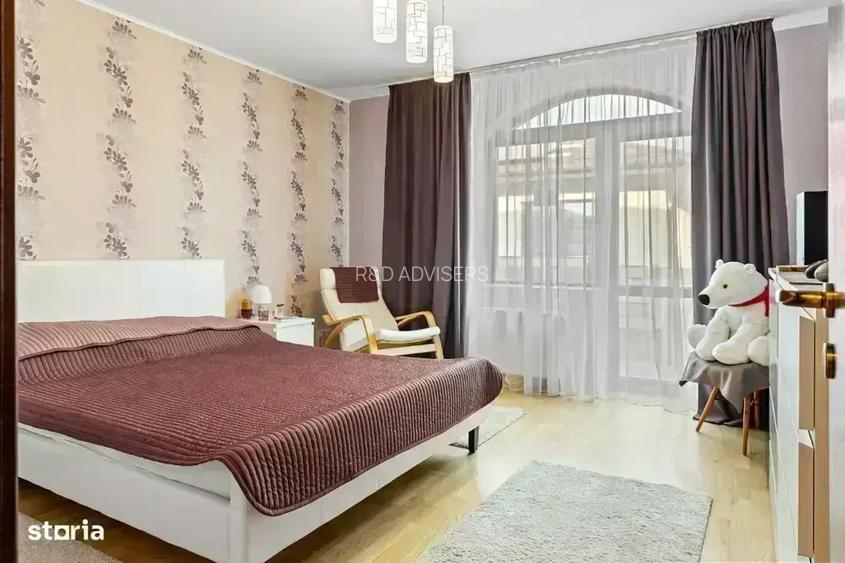 Casa Superba 6 Camere  de 300 mp | 1000 mp Curte | Gradina Amenajata - 3