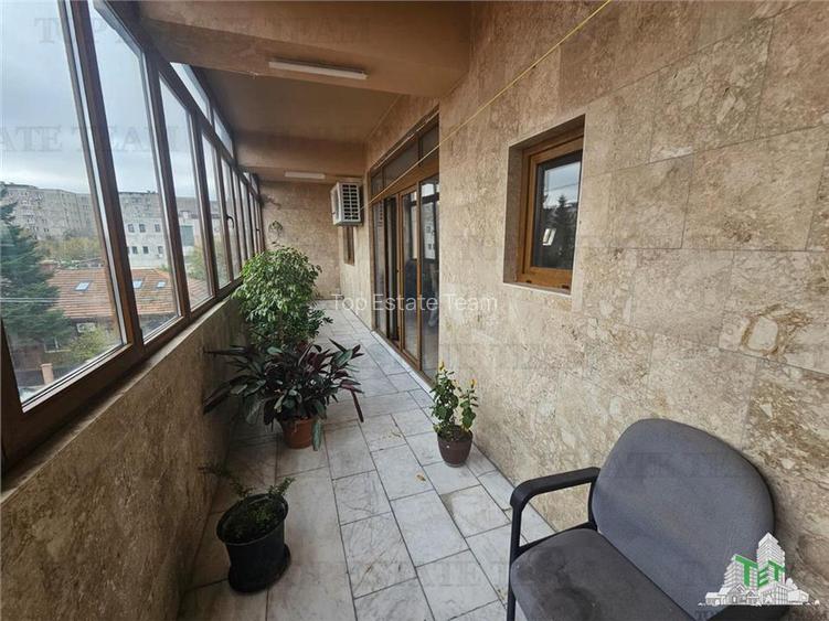 Vila spatioasa 670mp utili in zona Gorjului-Uverturii - 11