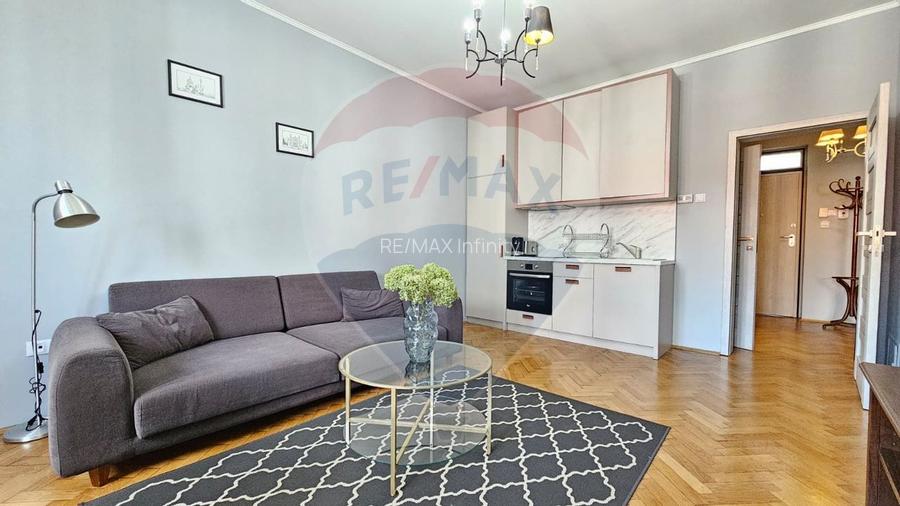 Închiriez apartament PREMIUM cu 3 camere în zonă Ultracentrală - 10