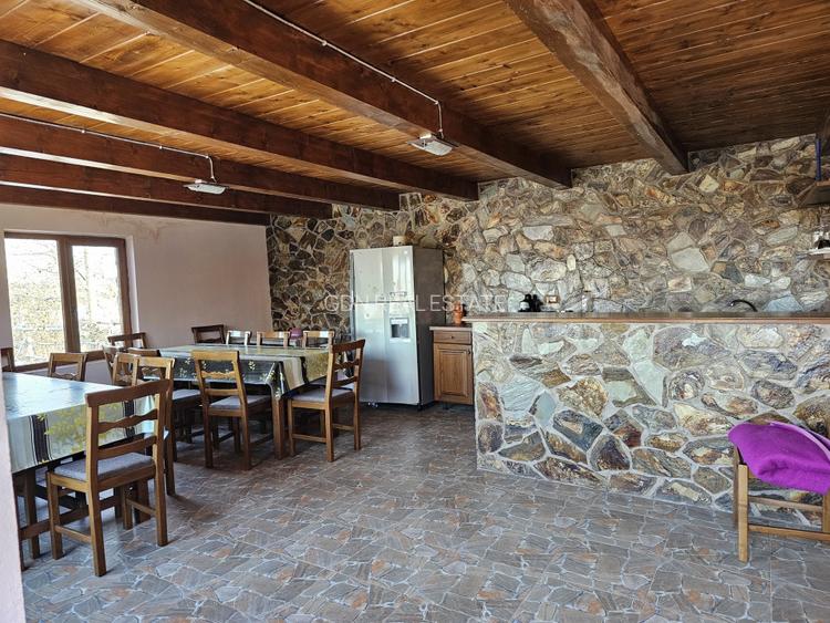 Casă de vacanță cu 6 camere + teren suprafață 7.384 mp, Brădet, Bihor - 12