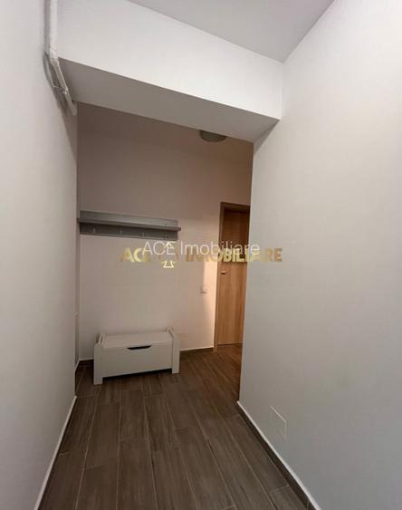 2 Camere de inchiriat | Pacii | Centrala | Parcare |  Metrou 3 Minute - 9