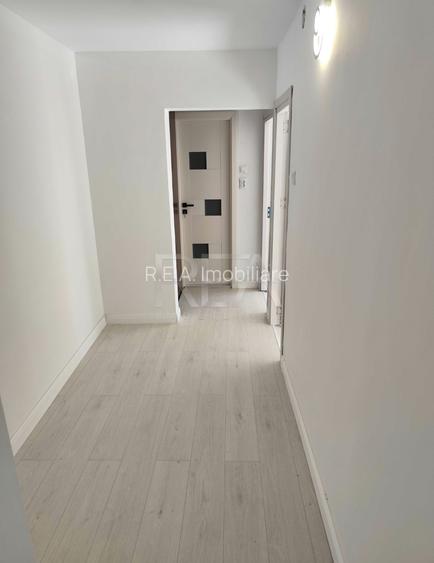 3 camere, et 2/8, decomandat-Drumul Taberei, Str Chilia Veche - 5