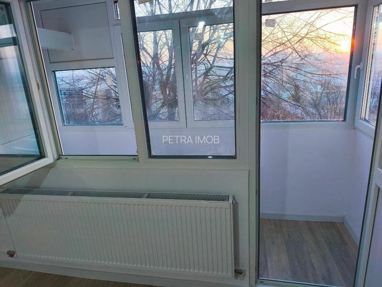 2 CAMERE DECOMANDAT LIBER - 3