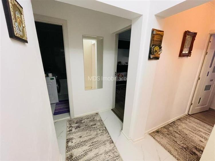 Mobilat si utilat modern cu 2 bai bloc anvelopat - 6