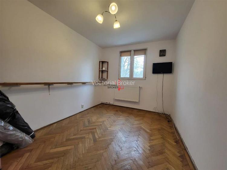 APARTAMENT 4 CAMERE ETAJ 1 FIX LANGA METROU, SCOALA SI PARC - 7