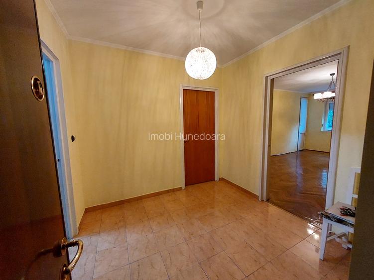 Apartament 3 Camere spatios, Parter Înalt, cu Garaj  – Deva, Zona Titu Maiorescu - 18