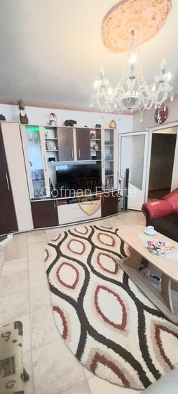 4 camere decomandate etaj 1, CET, zugravit recent, gaze, balcon, pod, 67.10mp - 2