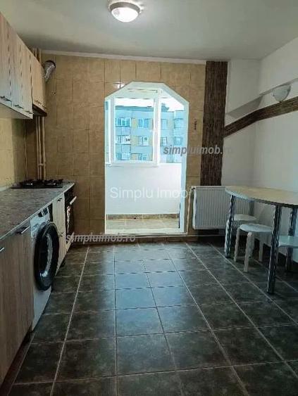 Metrou Aparatorii Patriei decomandat 2 camere IRA Sos Oltenitei - 4