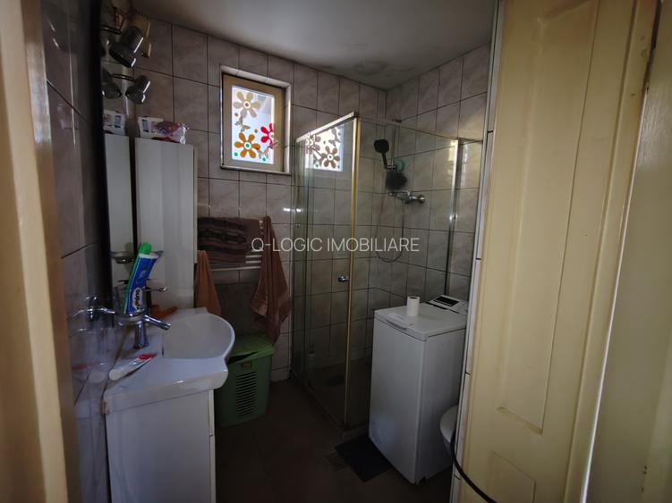 Casa 3 camere libera la vanzare CRISTIAN - 13