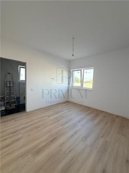 DUPLEX SPATIOS - 42 MP LIVING - APROAPE DE ORAS - 4