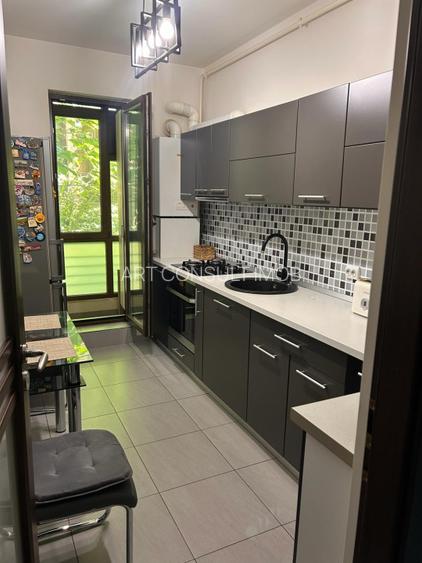 Confort Urban | 3 Camere | Decomandat | 2 Bai | Balcon | Parcare - 2