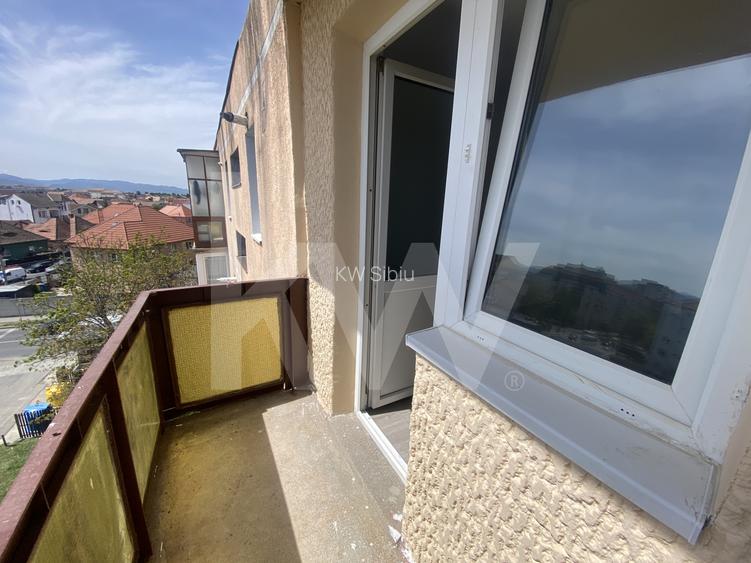 Apartament 2 camere renovat balcon 75500 € Ideal Locuinta - Investitie - 12