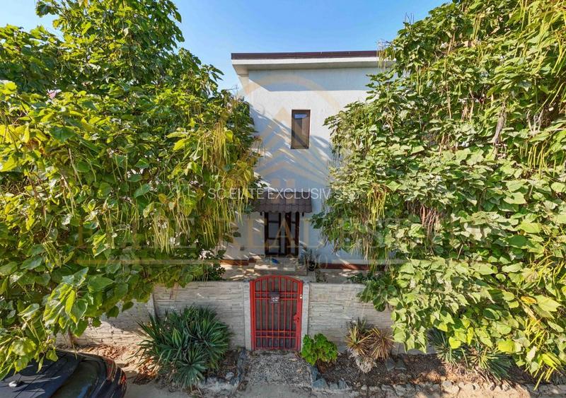 Viluta cocheta cu curte frumoasa in Mamaia Sat! - 37