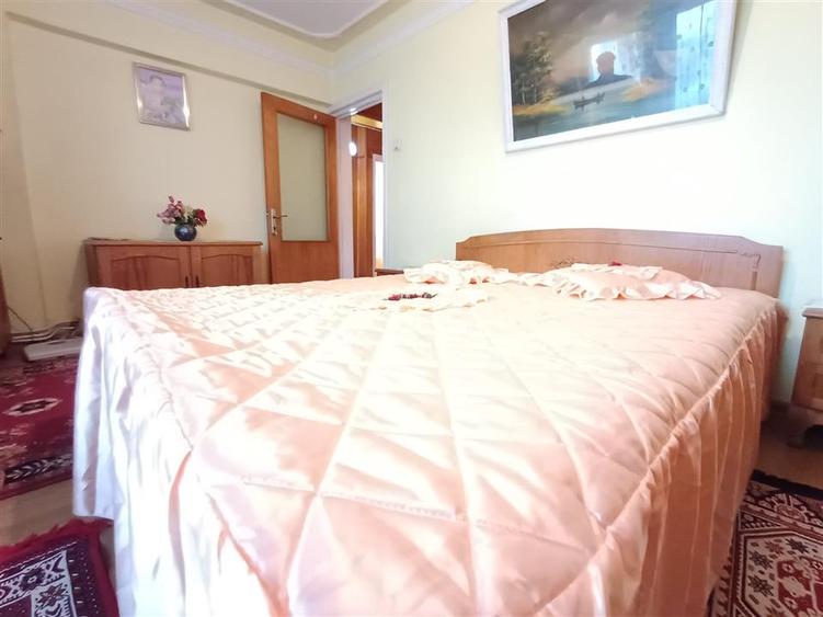 Apartament 3 Camere Decomandat - Blv Independenței- 550 euro - 3
