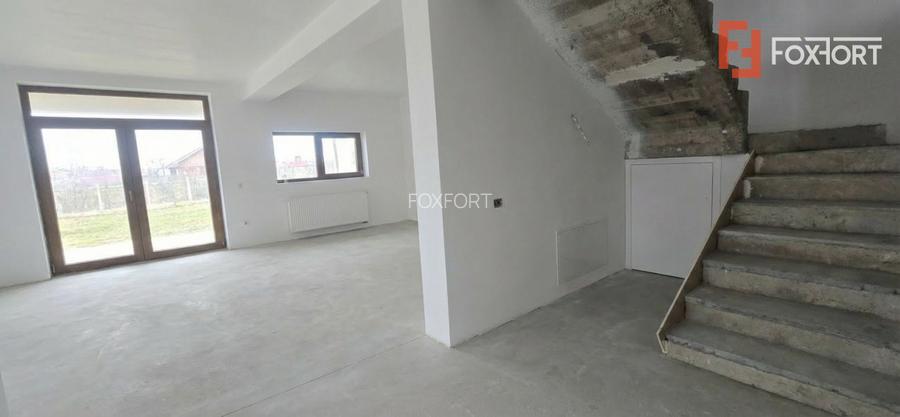Duplex spatios cu 5 camere de vanzare, zona Mosnita Noua - 4