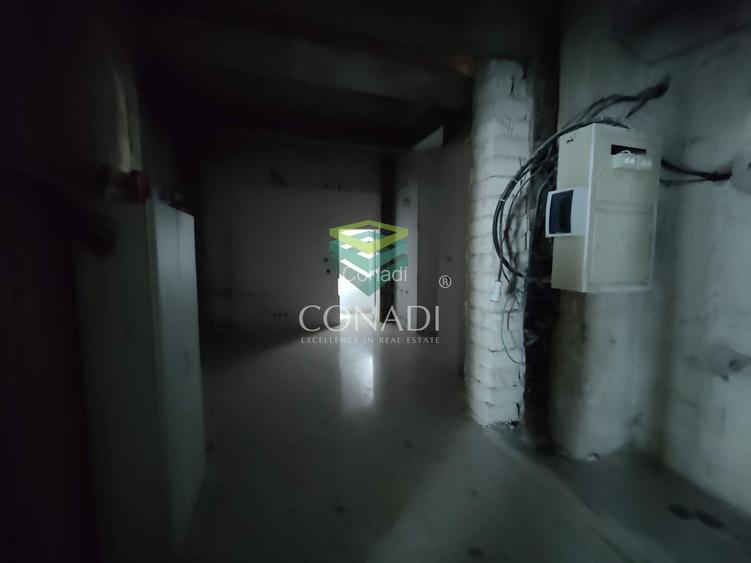 Spatiu birouri mezanin Bd. Unirii colt Lucian Blaga - 23