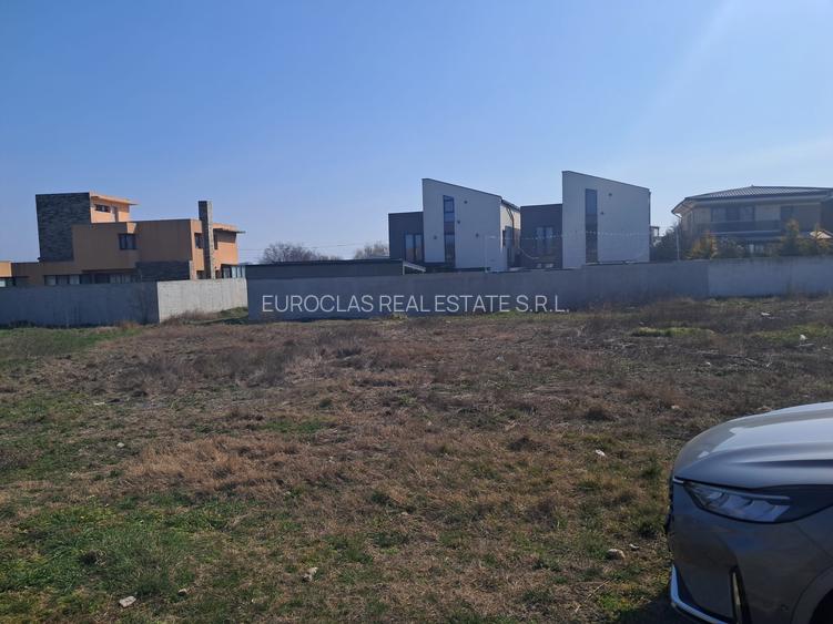 Teren intravilan construibil 1818 mp - Palazu Mare - 220.000 euro (Cod E2+E7) - 2