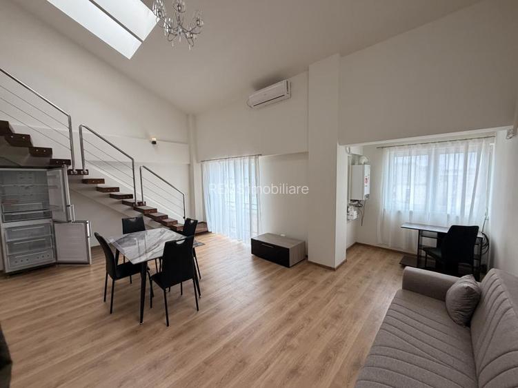 Apartament 3 camere, cu scara interioara, zona centrala - 2