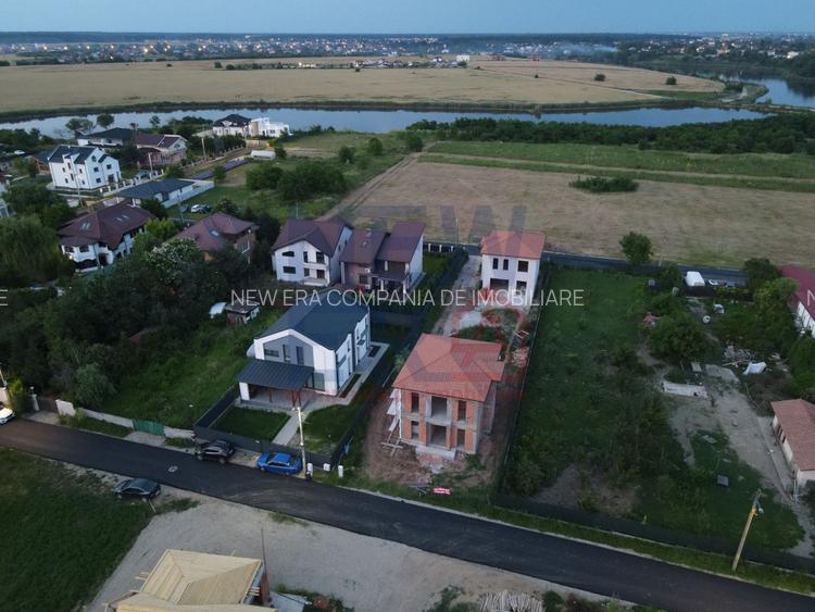 Casa de Vanzare 5 camere in Balotesti - 6