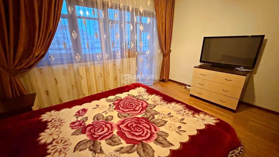 Centru - Iasicon Towers, 4 camere mobilat & utilat, parcare supraterana inclusa - 3