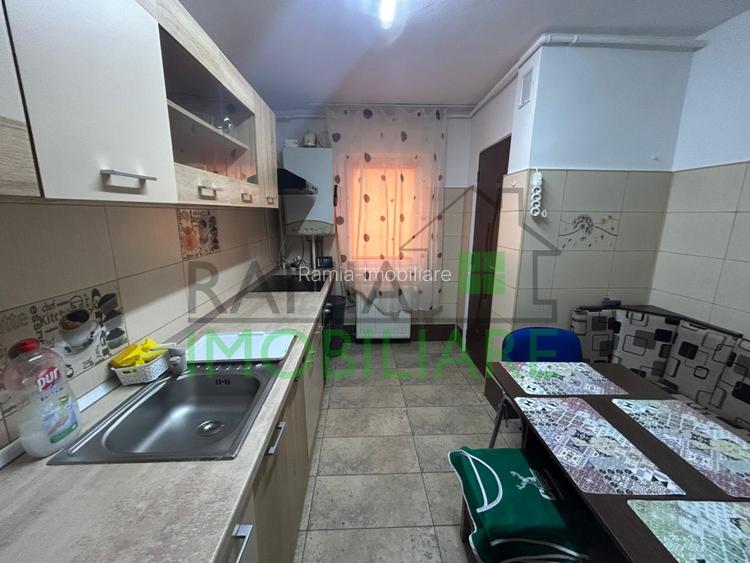 Apartament 3 Camere Deosebit – Cartier Tractorul - 15