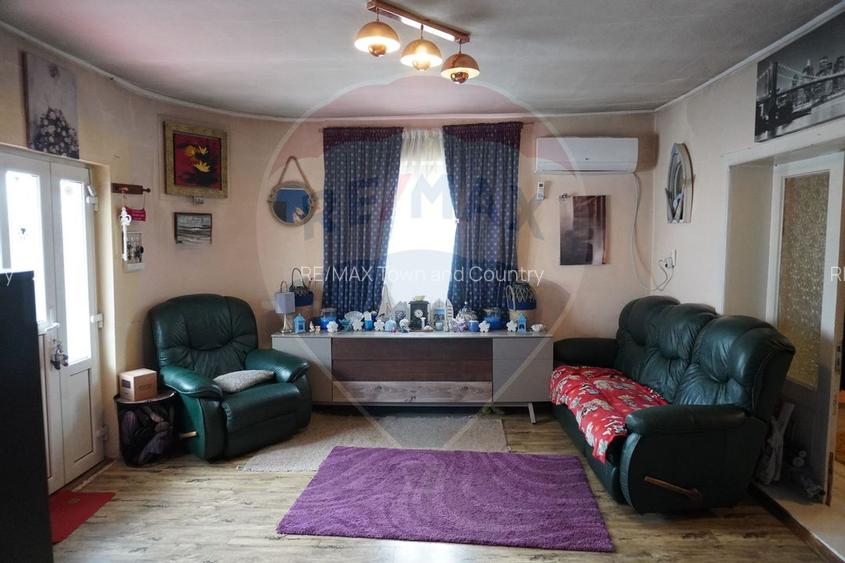 Casă cu 6 camere la Crăciunesti - 9