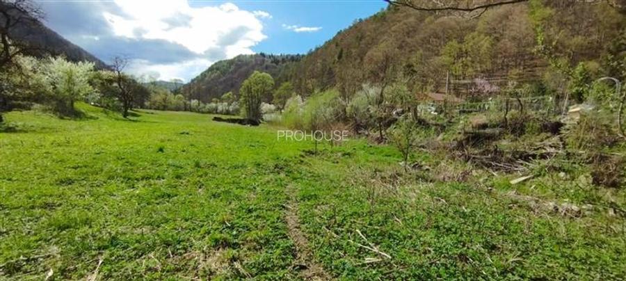 Slanic Moldova - teren 2.148 mp - 2