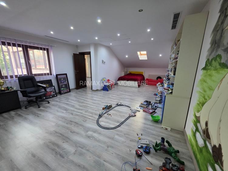 Timpuri Noi, 10 minute metrou, pe Cuza Voda, vila exclusivista P+1+M, lux, - 40