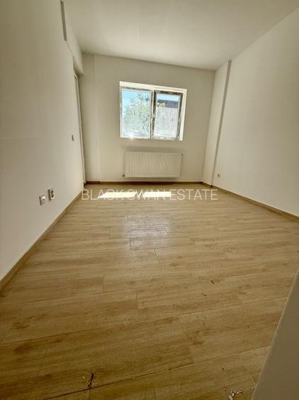 Garsoniera cartier Militari Residence - mutare imediata!! - 2