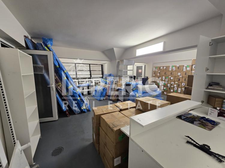 Spatiu ideal pentru clinica s-au birou in Piata Cipariu! - 8