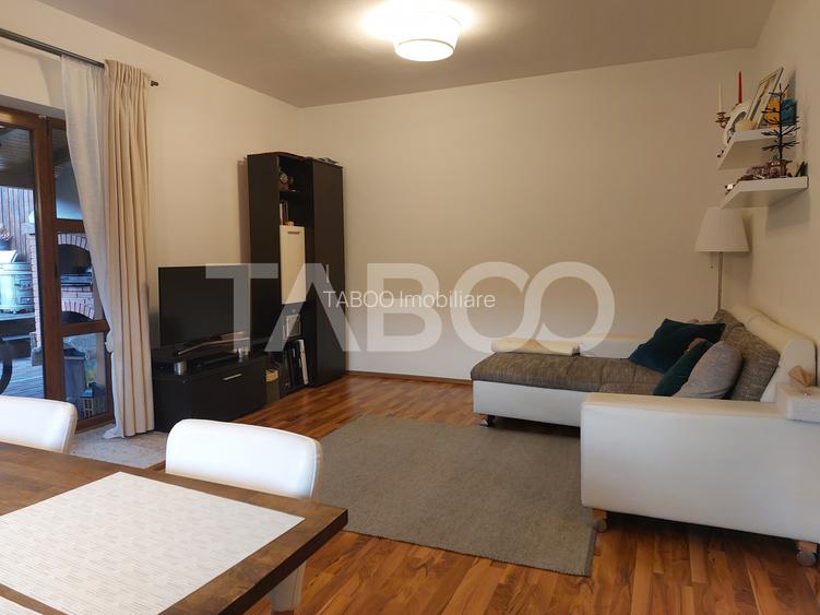 Duplex de vanzare P+M 100 mpu 4 camere curte libera 110 mp Cisnadie - 2