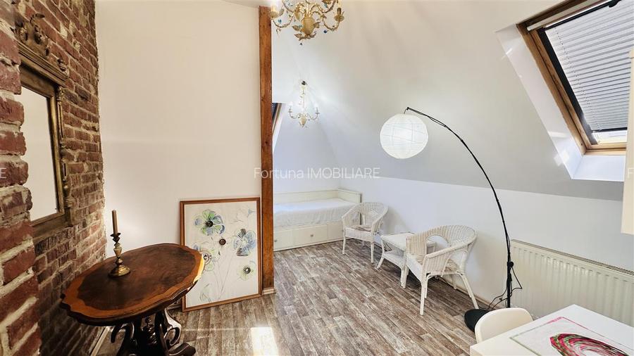 Apartament în casa 5camere - scara interioara - Magazin Star - 20