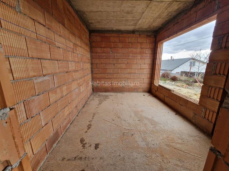 Casa individuala (semicolectiva) 172 mp utili, teren 765 mp Feleacu - 22