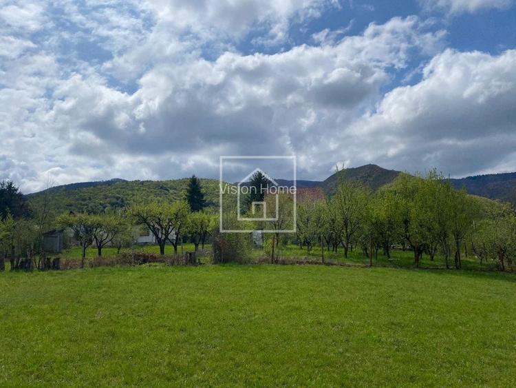 Teren intravilan 1042 mp cu vedere la munti si utilitati la poarta - 3