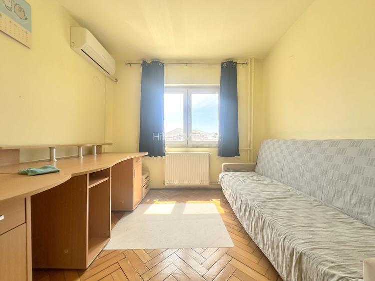 Apartament cu 3 camere de vanzare - Zona Soarelui - 8