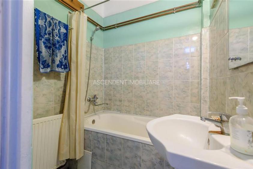 Nivel in vila, curte deosebita, priveliste, Central, Brasov - 16