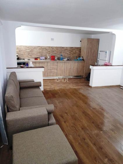 🏡 Casă de vânzare în Bezdead, județul Dâmbovița - 9