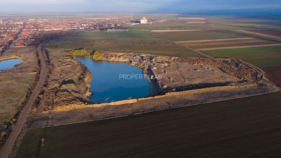 Balastieră în județul Arad cu teren de 12.5 ha - 12