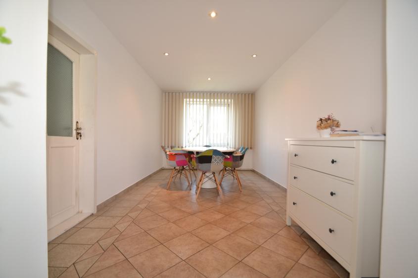 casa cu teren de 5165 mp, in Becicherecu Mic ,la artera principala - 8