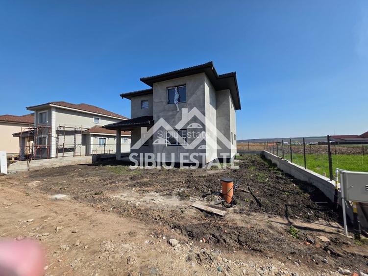 Casa individuala 5 camere ,super pret, Sura Mica ,Sibiu - 3