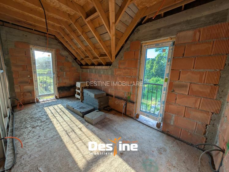 Dobrovat - Casa la Rosu P+1+Pod 129 mp Utili 1000 mp Teren - 15