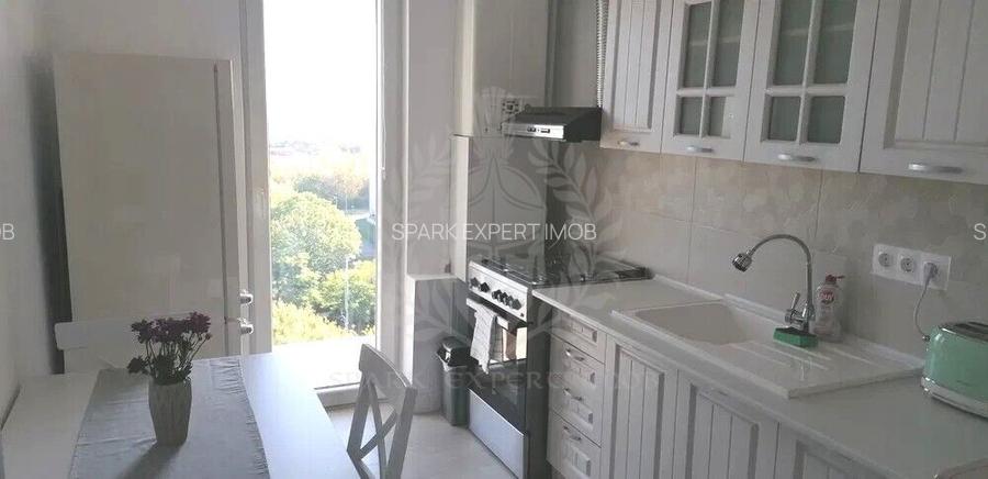 //2 CAMERE WHITE TOWER// - 8